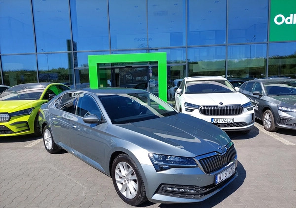 Skoda Superb cena 105900 przebieg: 74935, rok produkcji 2019 z Wieliczka małe 379